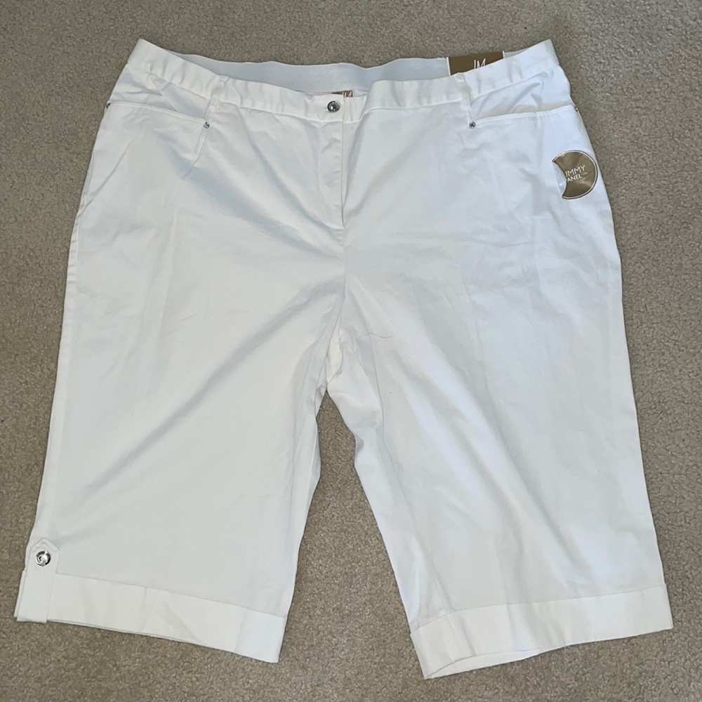 JM Collection 🆕 NWT Women’s Capris, Size 24W